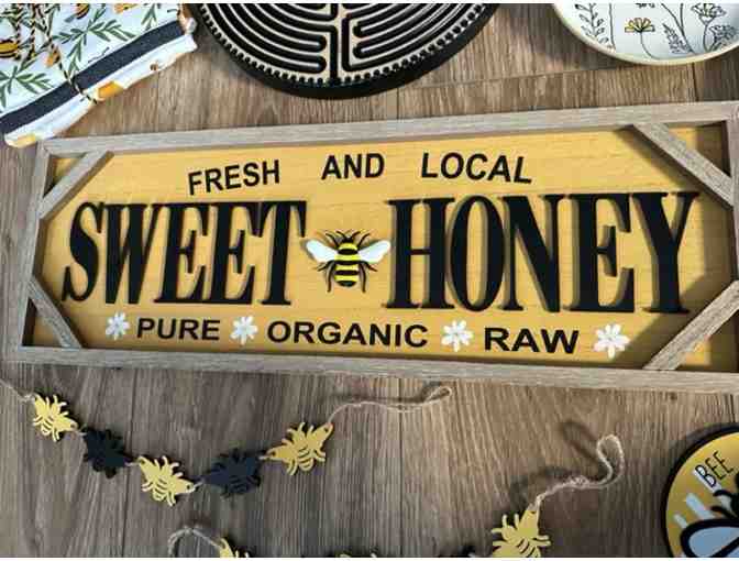 Bee Happy | A Perfectly Paired Labyrinth Package