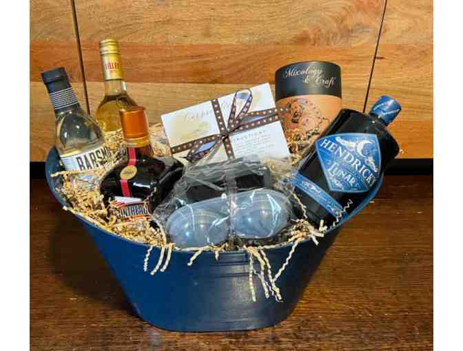 1st Grade Gift Basket: Craft Cocktail Basket For the Gin Lover - Photo 1