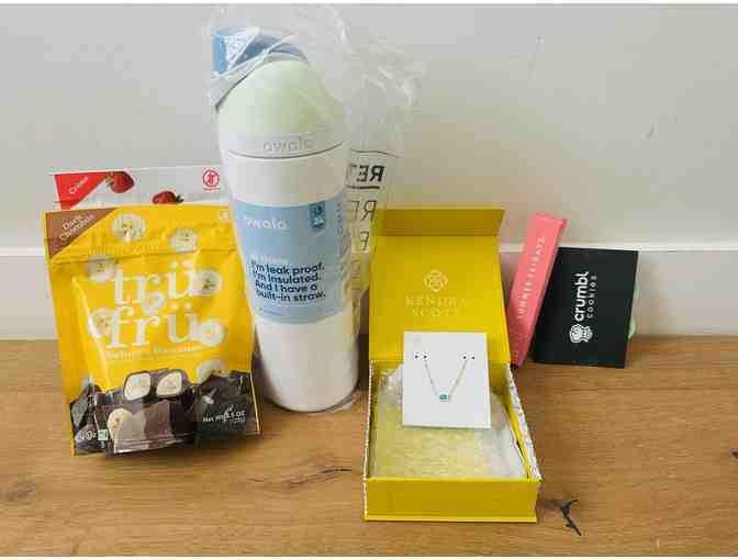 Carolina Diab's Teen Basket - Photo 1